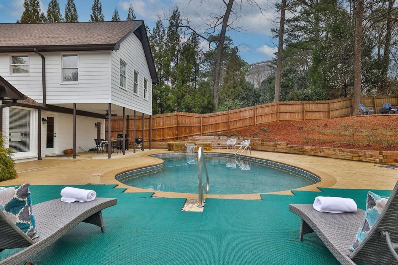 Sandy Springs Executive Retreatpoolhottubsaunabasketball Court Villa Atlanta Exterior photo